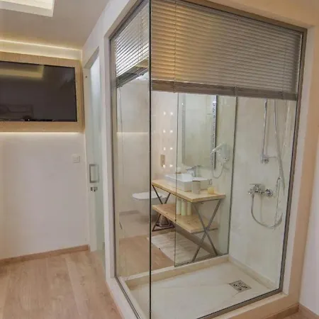 Panellinion Aparthotel