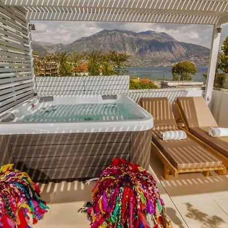 Panellinion Aparthotel 4*